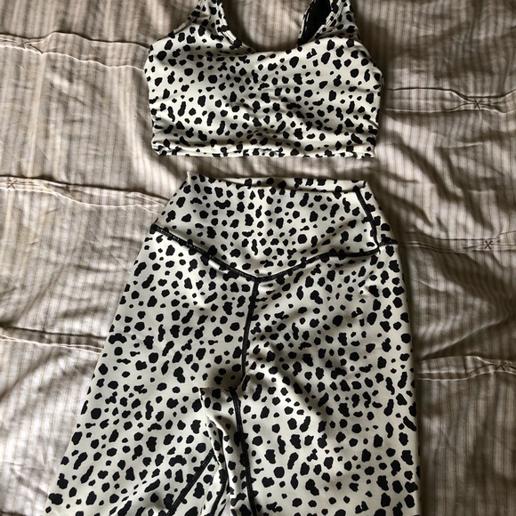 leopard workout set